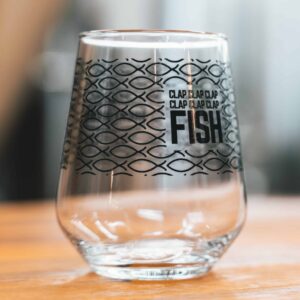 Clap clap fish docks beers glass