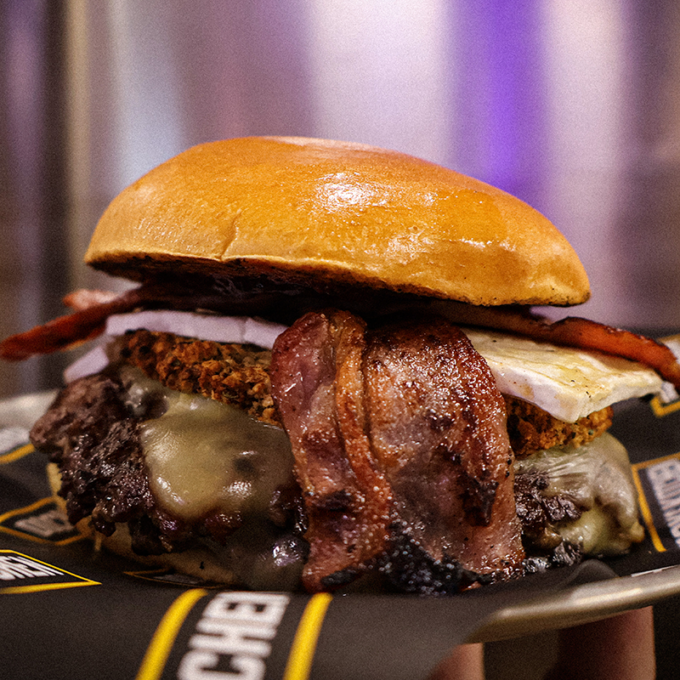 FESTIVE BURGER DOCKS KITCHEN